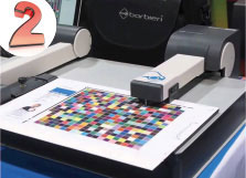 引進(jìn)進(jìn)口的色彩管理系統(tǒng)，確保顏色與國際標(biāo)準(zhǔn)一致。