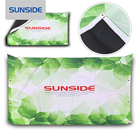 黑底燈布噴繪，塑造品牌視覺引力